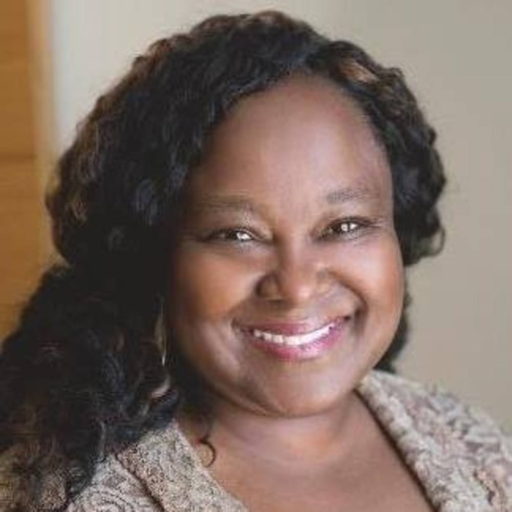 Meet your Posher, Sharon